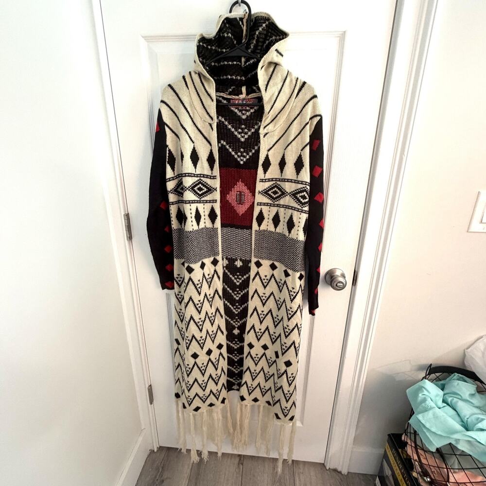 Selfie Couture Cardigan Sweater Womens S/M Beige Tribal Hooded Fringe Duster